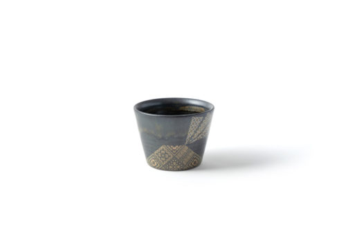 御茶碗屋つきの虫「黒紬もん桜島デザインカップ」S